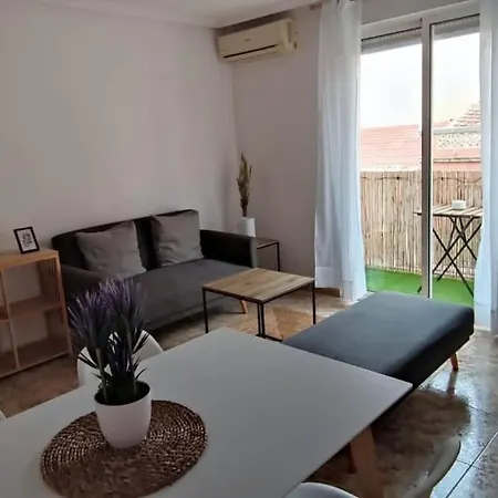 Apartamento En El Centro De Con Terraza La Alborada *
